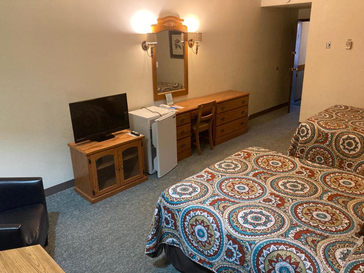 Landmark Motel Clintonville Luaran gambar