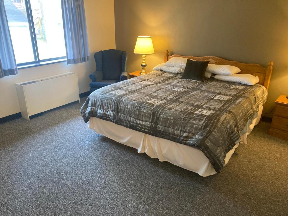 Landmark Motel Clintonville Luaran gambar