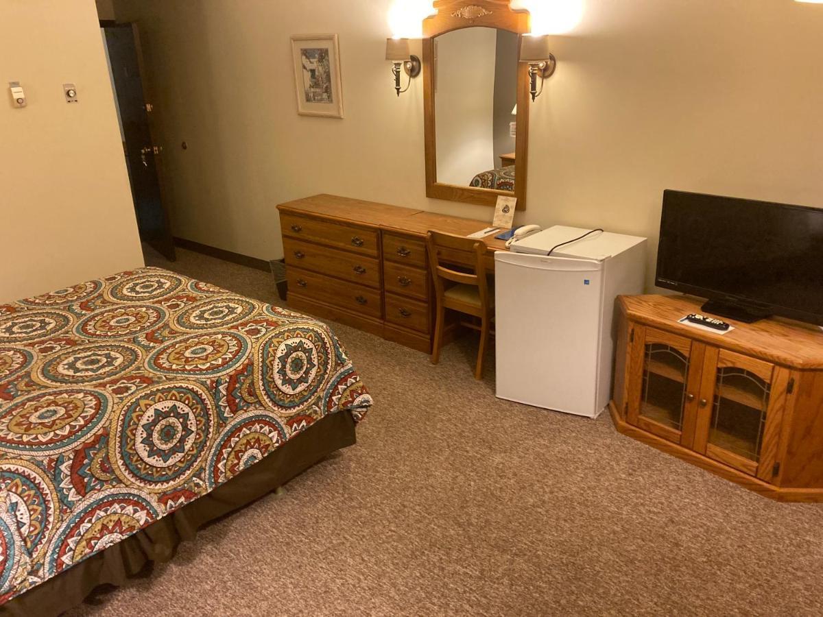 Landmark Motel Clintonville Luaran gambar